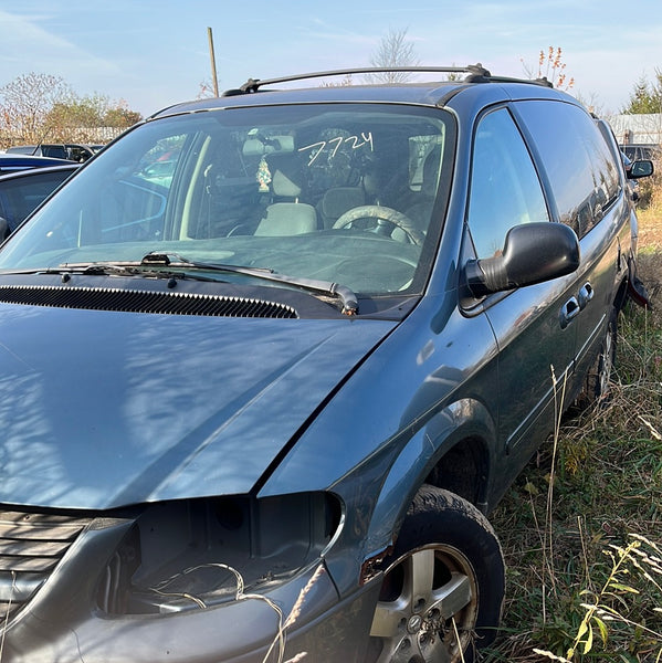 05 Dodge Caravan