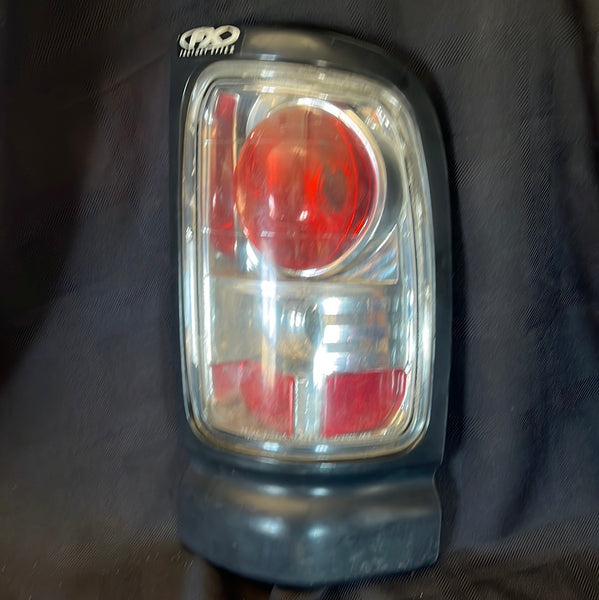 94-01 Dodge Ram Tail Lamp Right Side