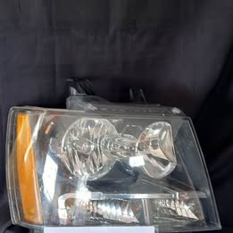 Right Headlamp for 2007-2013 Chevy Tahoe