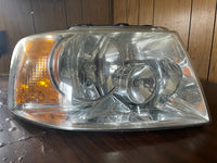 '03 Ford Expedition Headlamp